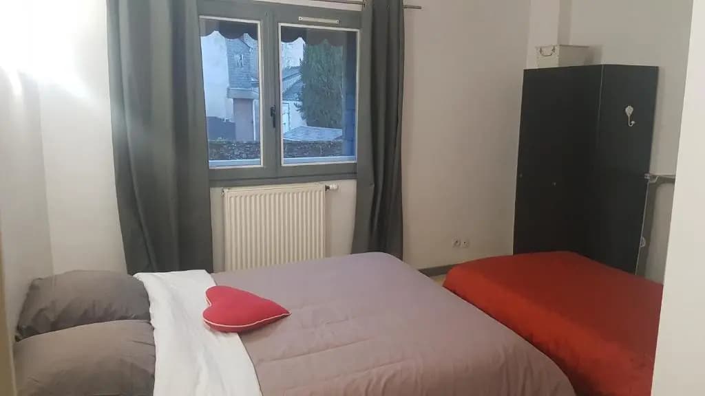 Appart entier 1 ch à ch-gontier 1er ou 2eme étage - Photo 4