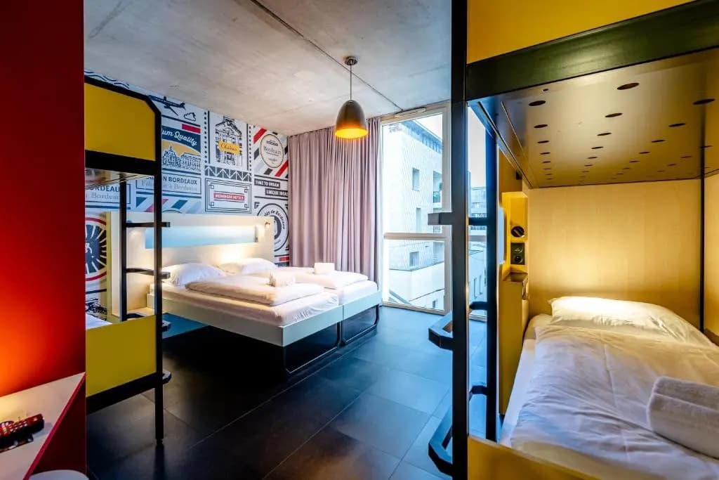 Meininger Hotel Bordeaux Gare Saint Jean - Photo 4