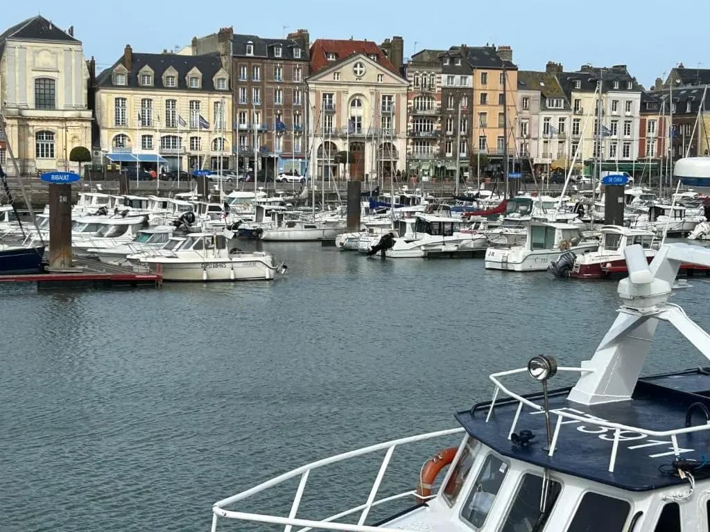 Grand Appartement, 3 Chambres, Centre de Dieppe - Miniature 7
