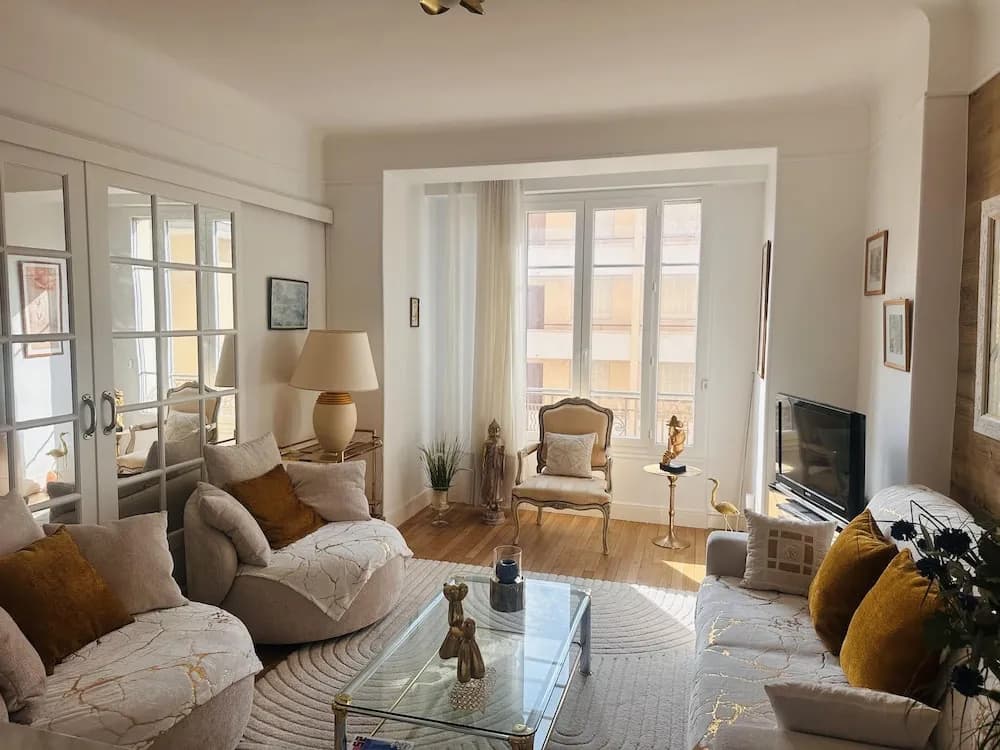 One Bedroom Apartment in Cannes Center a few Steps From the Croisette and the Martinez Hotel - 2032 - Photo 3
