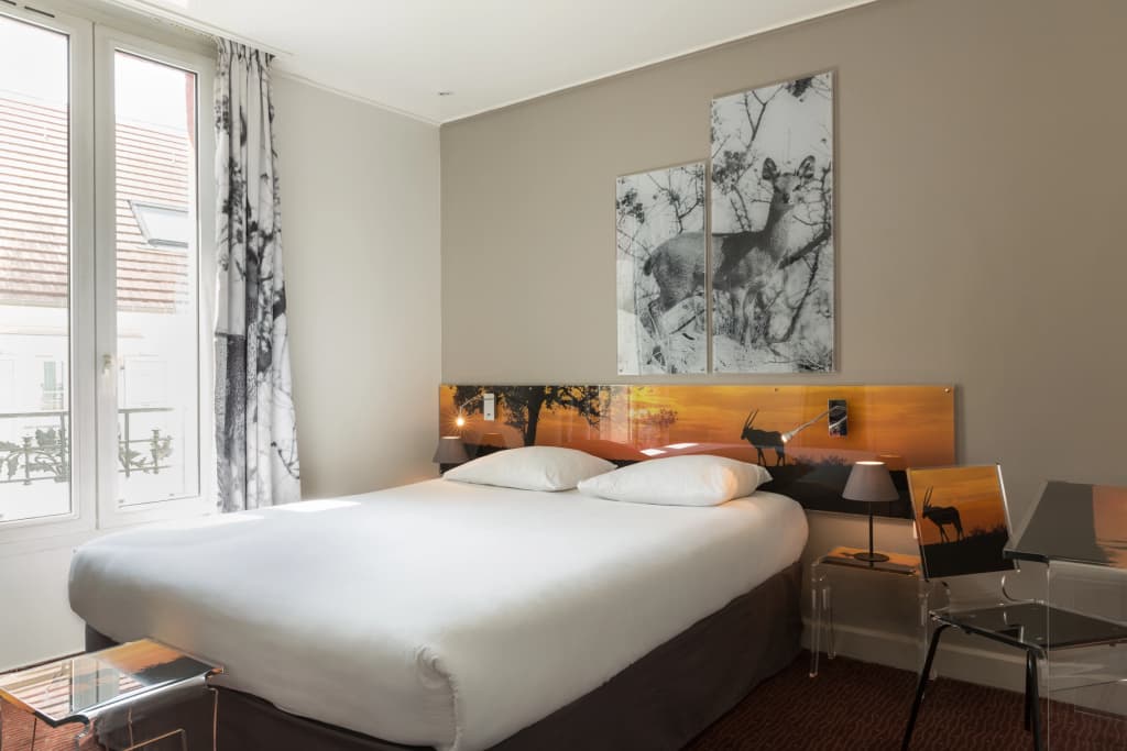 Hotel Le Cardinal Rueil Centre - Photo 3