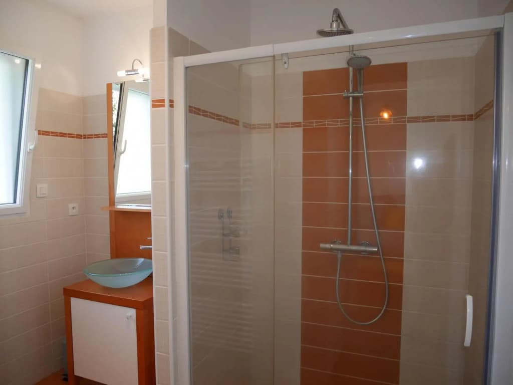 Comfortable Holiday Home With Partial sea Views, Douarnenez-treboul - Miniature 8