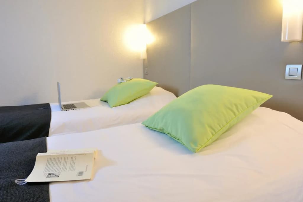 Hotel Campanile Grenoble Sud - Seyssins - Photo 4
