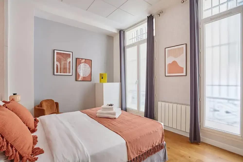 Superb Apartment 3 Bedrooms Center of Paris - Photo 2