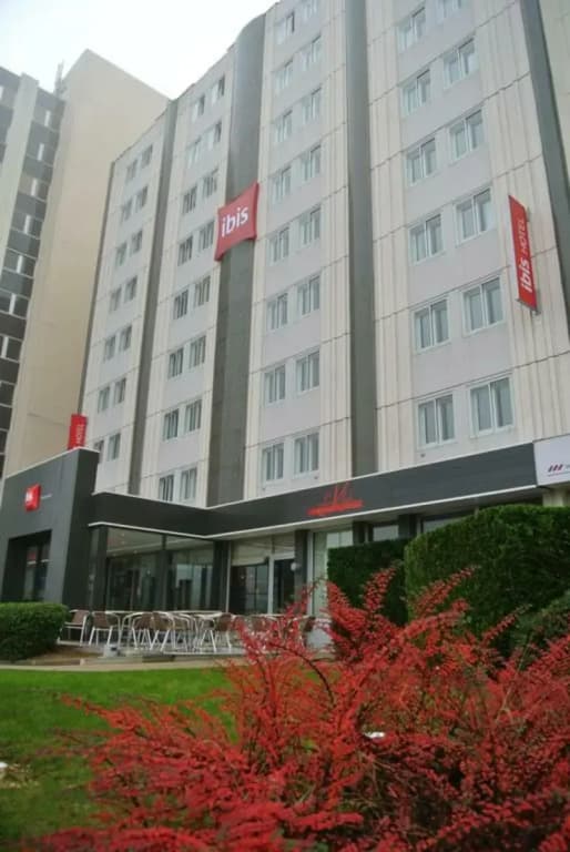 ibis Dijon Gare - Photo 1