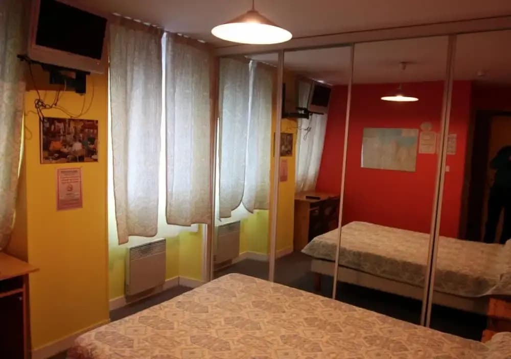 Hotel La Tour Brette - Photo 3