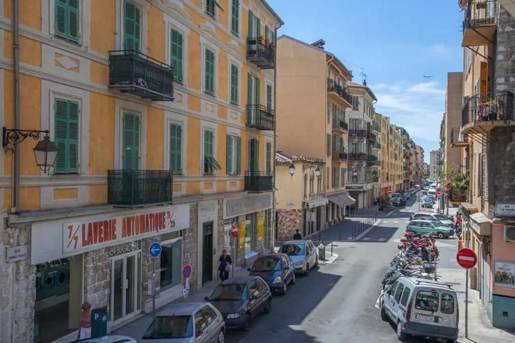 Appartement 3 pièces tout confort au centre de Nice - Photo 1