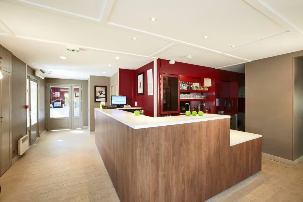 Campanile Plaisir - Photo 2