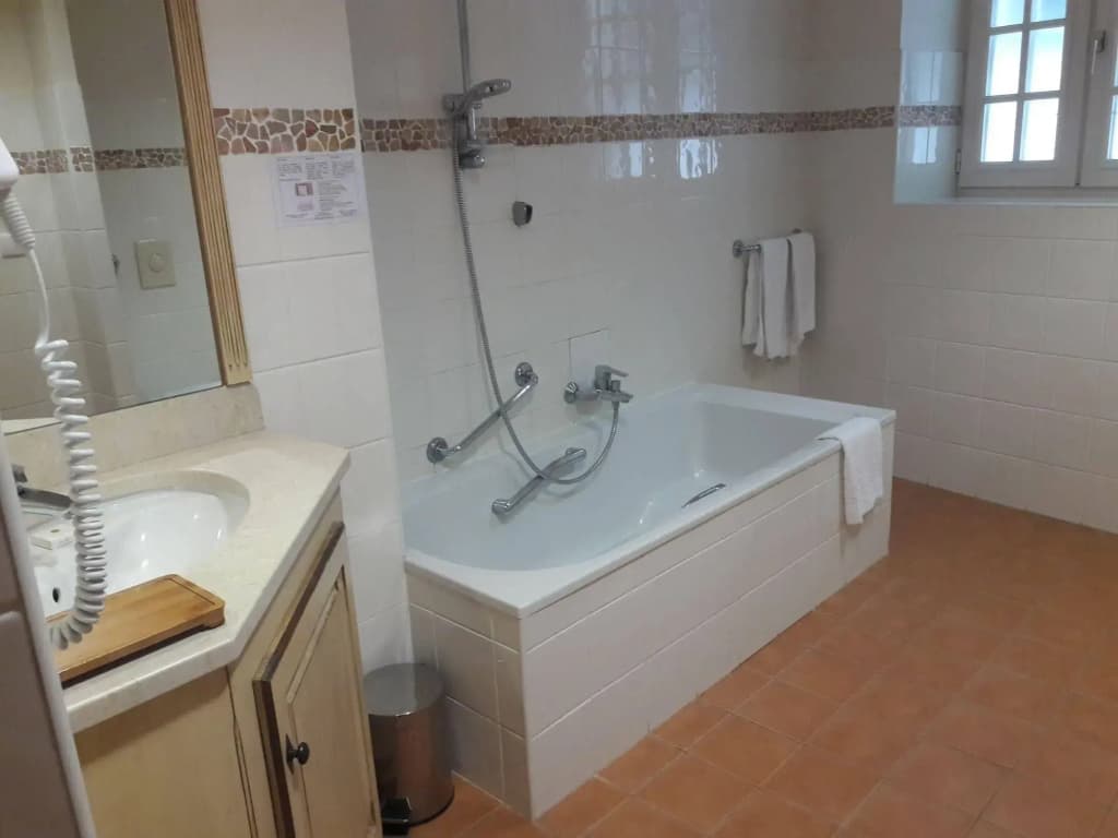 Hostellerie des Clos - Miniature 6