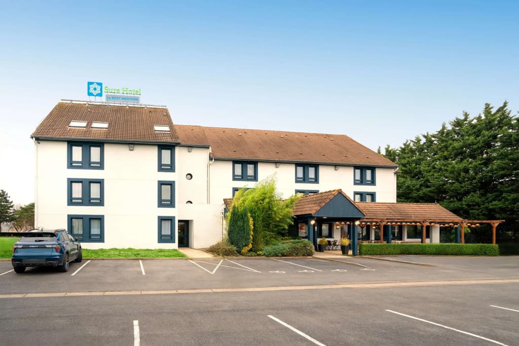 Sure Hotel by Best Western Rouvignies Valenciennes - Photo 1