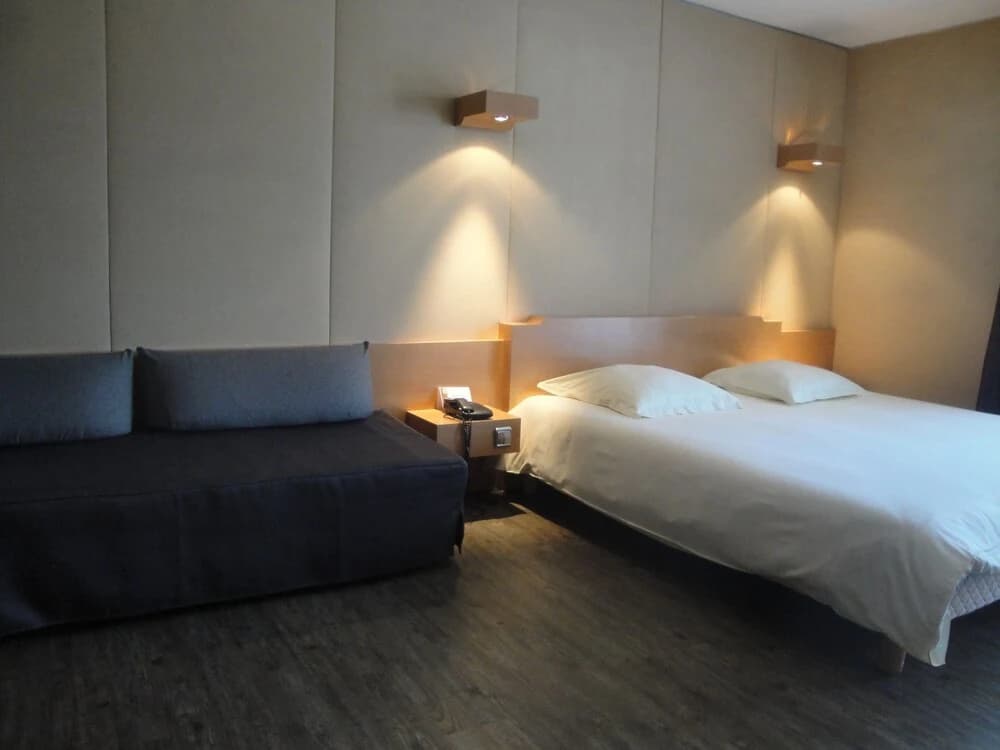 Amirauté Hotel - Photo 5