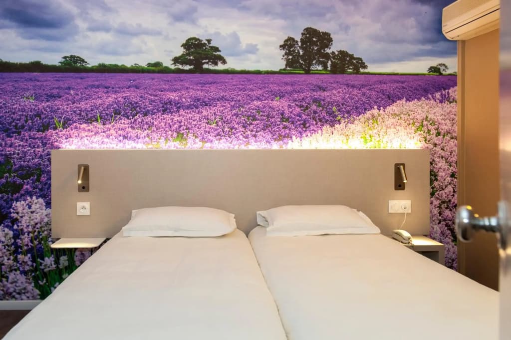 Brit Hotel Avignon Sud - Photo 2