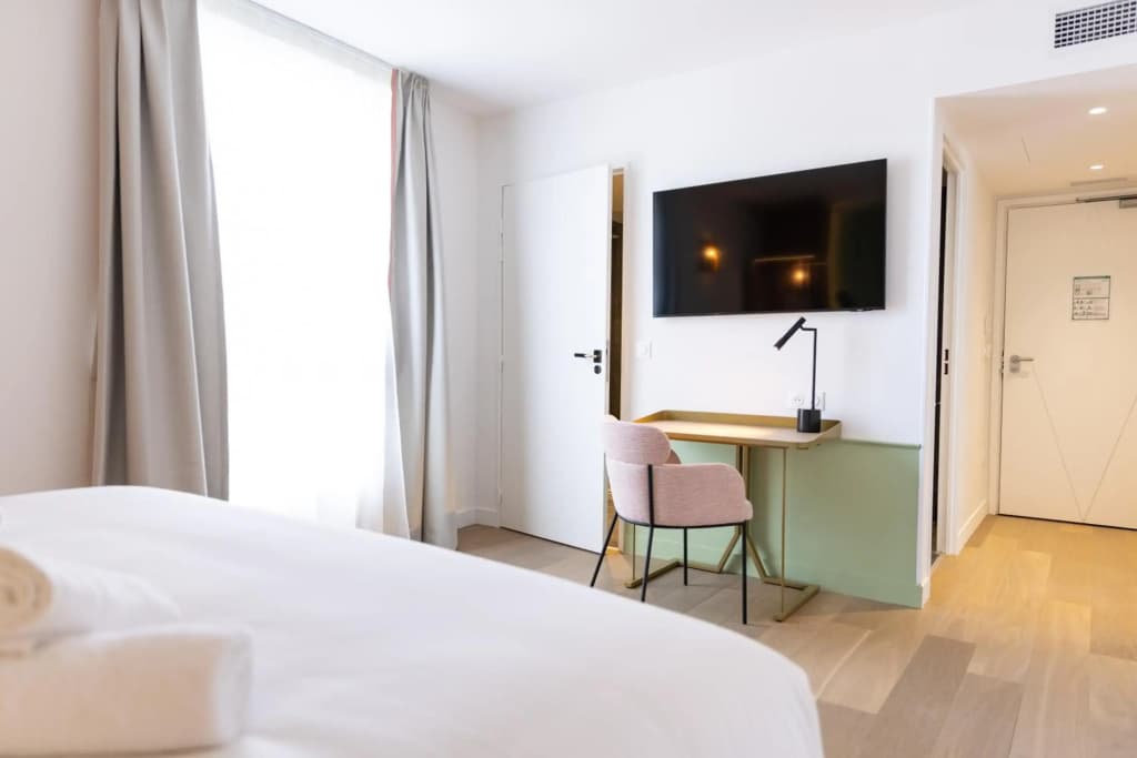 Kyriad Prestige Asnieres-sur-seine - Photo 3