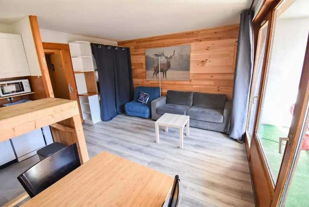 L'Enchalpe, Grand et lumineux studio avec coin montagne 4-6 pers, 60m des pistes, PISCINE COUVERTE, grand balcon expo EST,...