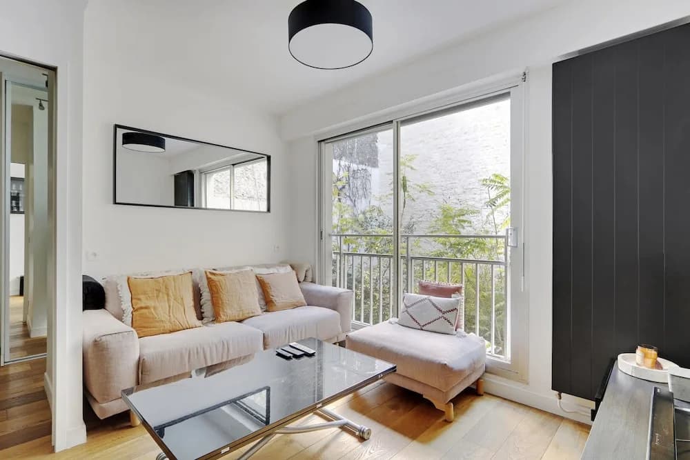 Modern Brunel Classic 1 Bed Apt With Balcony in Paris - Photo 2