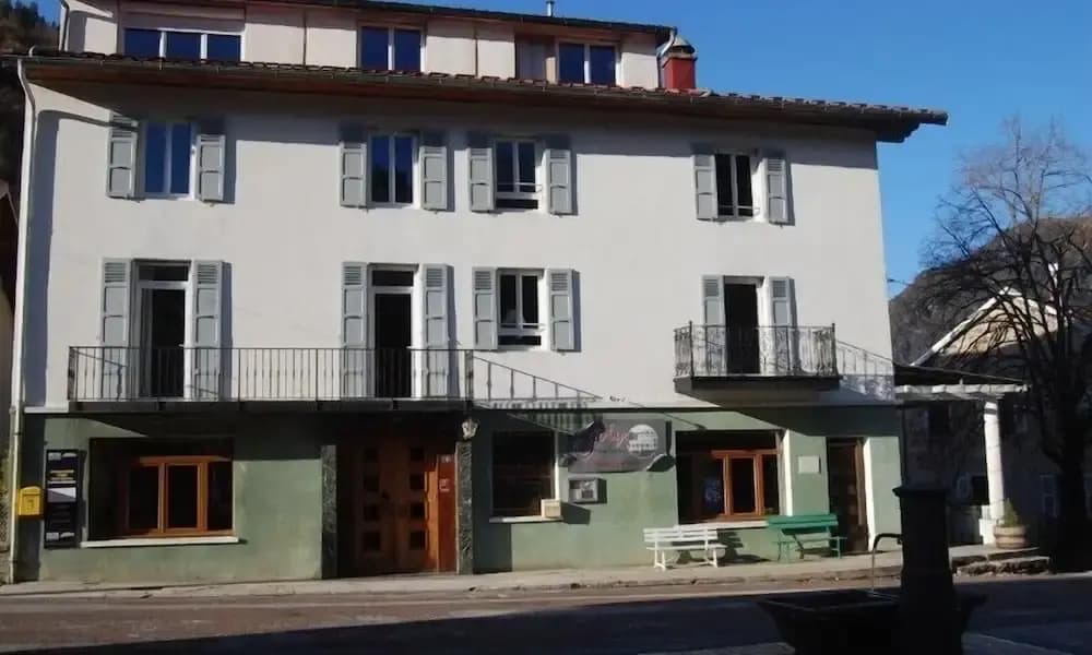 Joly Saint Sauveur - Photo 1