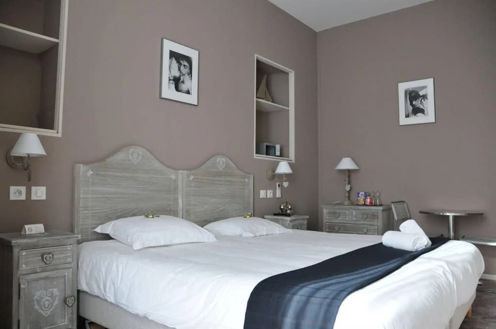 Hotel Oxford - Photo 5