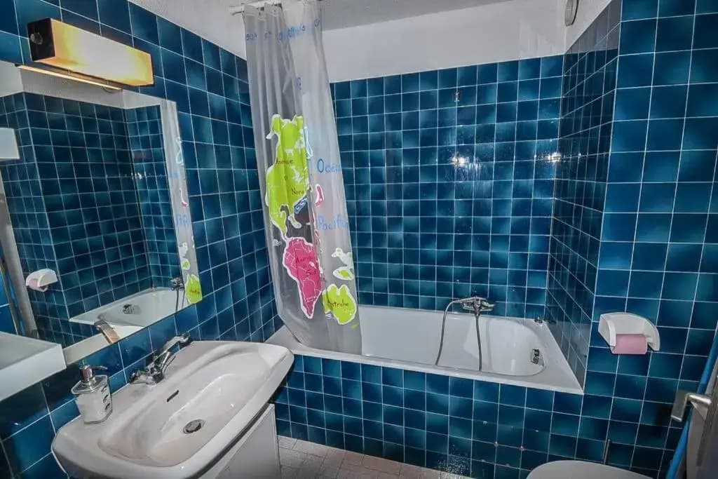 Le Relai S31 - Grand et lumineux studio avec coin montagne 4-6 pers, tout équipé, avec WIFI, à 30m des pistes avec un gran...