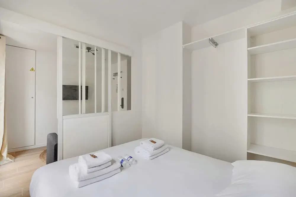 Newly Renovated Appartement Hotel Residence - Photo 3