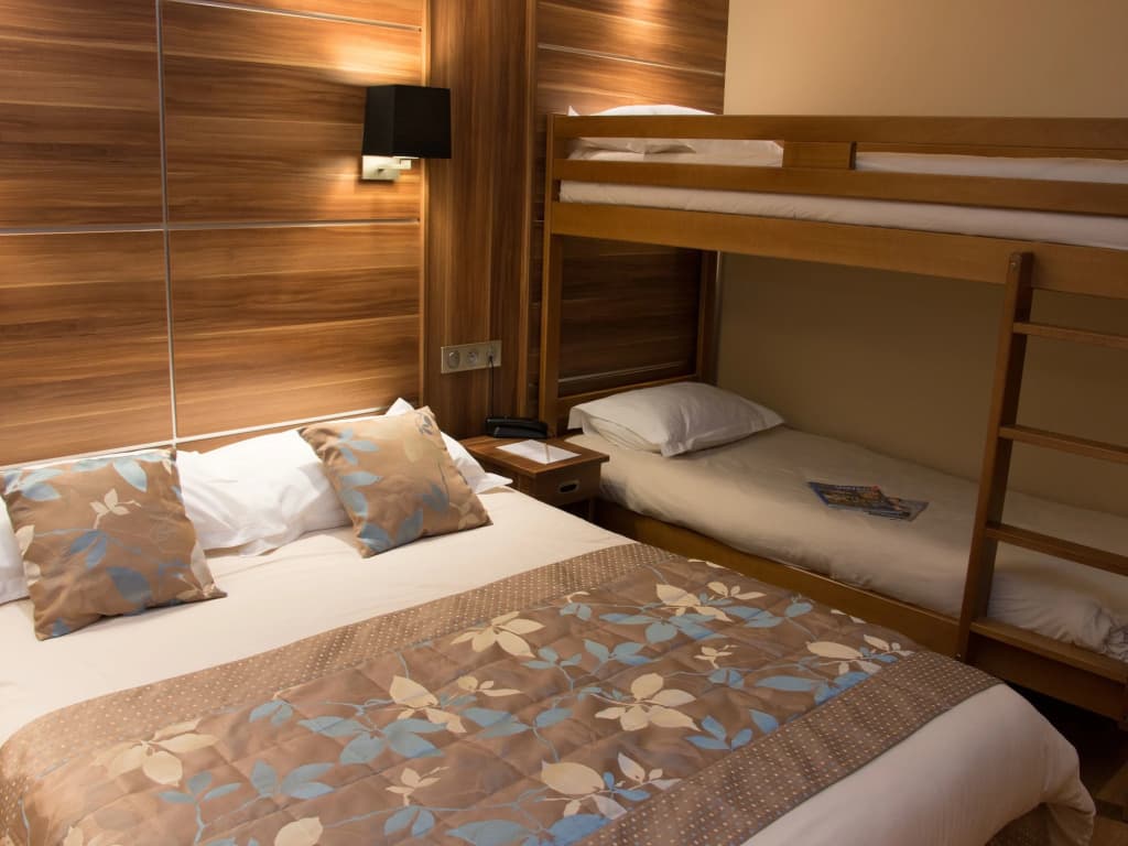 ibis Styles Annecy Le Vieux - Photo 3