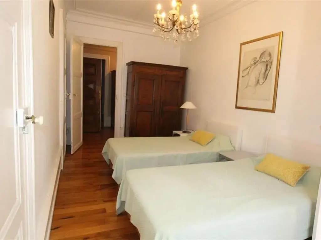 Appartement Bagnères-de-Luchon, 2 pièces, 4 personnes - FR-1-313-165 - Miniature 6