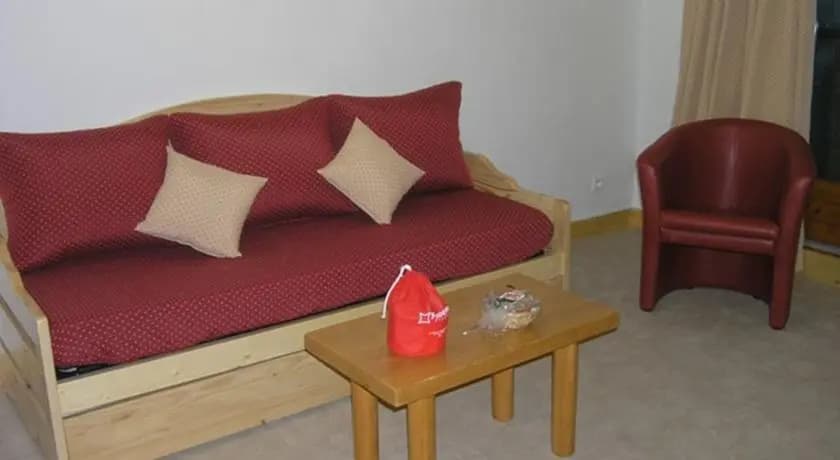 Aubepine - Photo 2