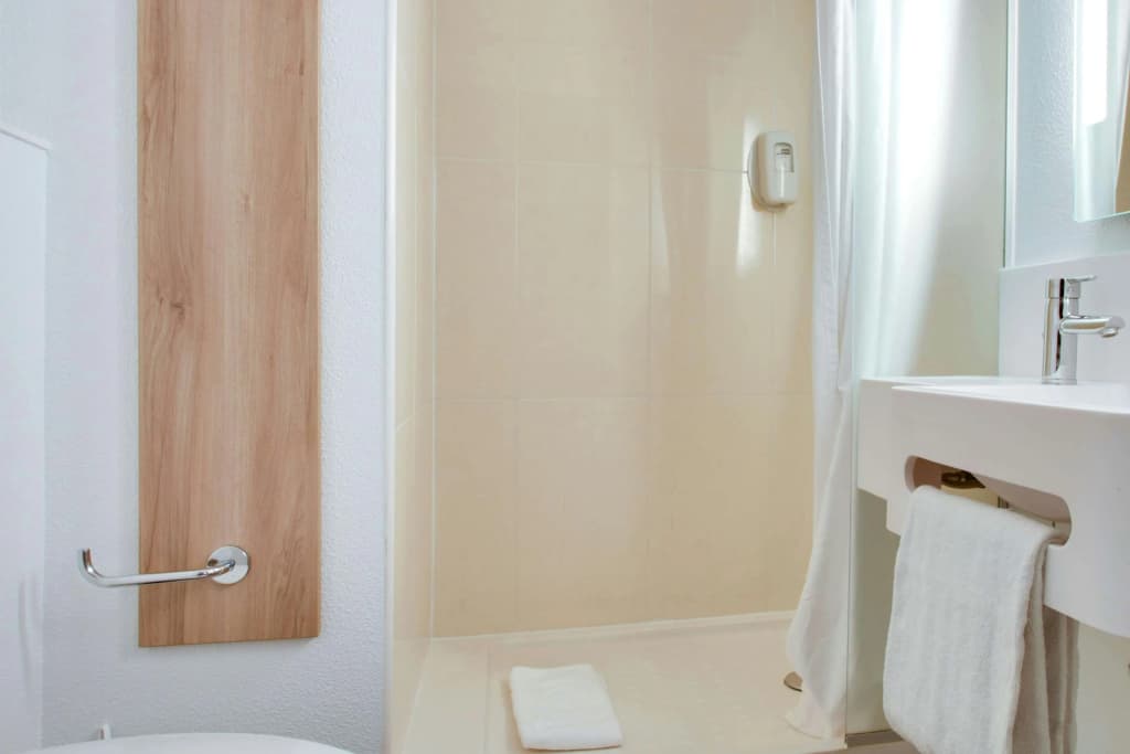 B&B HOTEL Reims Bezannes - Miniature 8