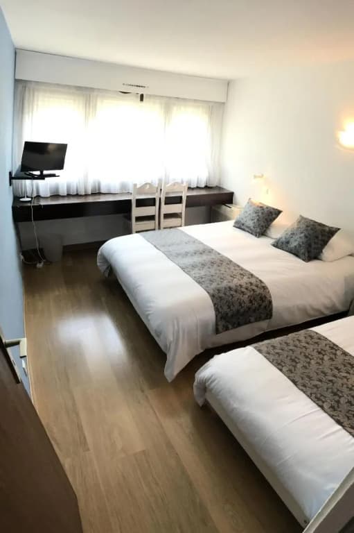 Savoie Hotel - Photo 2