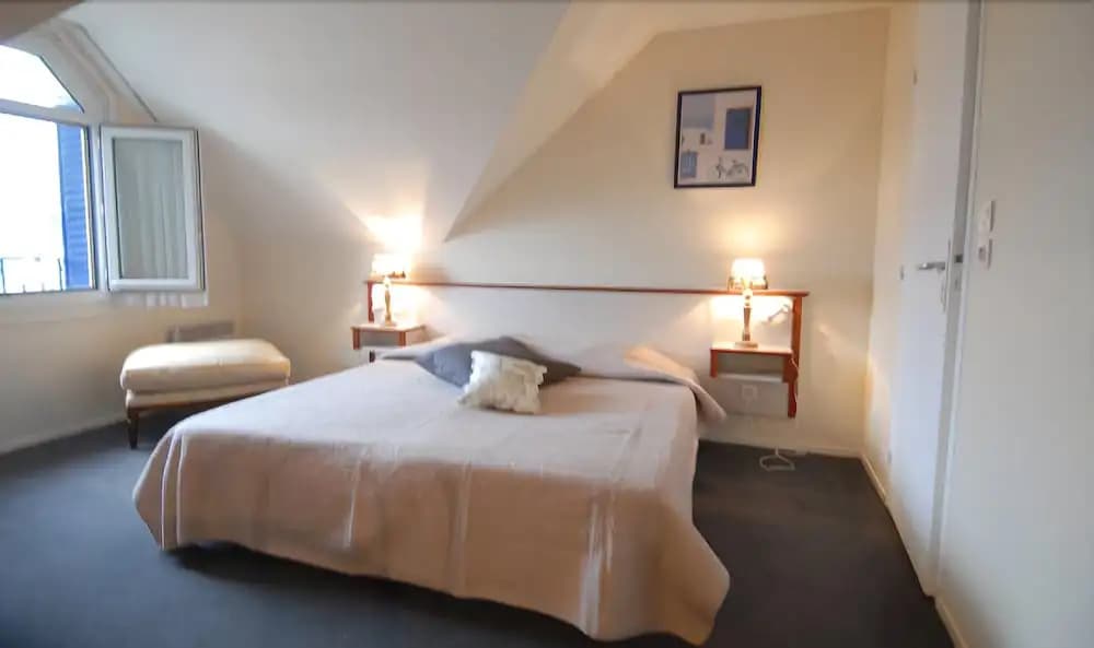 Hôtel Bellevue - Miniature 7