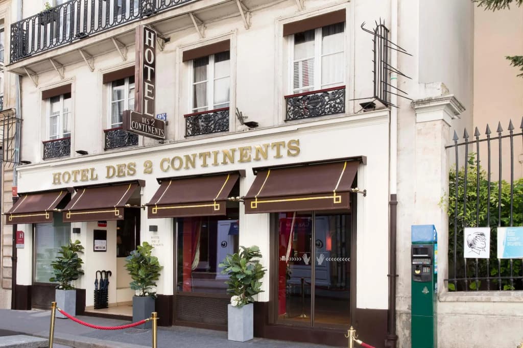 Hotel des Deux Continents - Photo 1