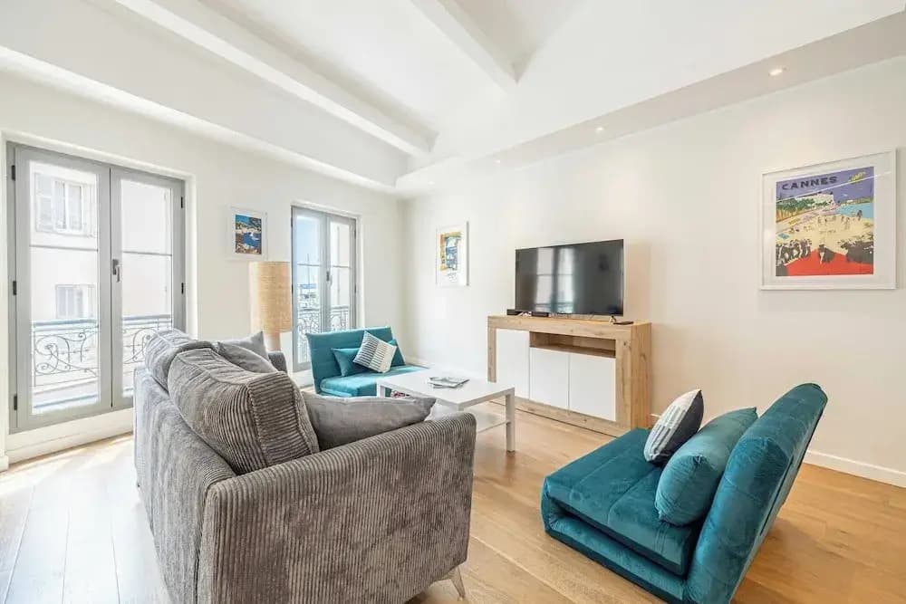 Charming Apartment With AC- 2bd/4p - Near the Sea - Miniature 6