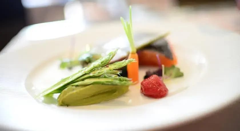 Logis Grand Hotel Des Bains - Photo 4
