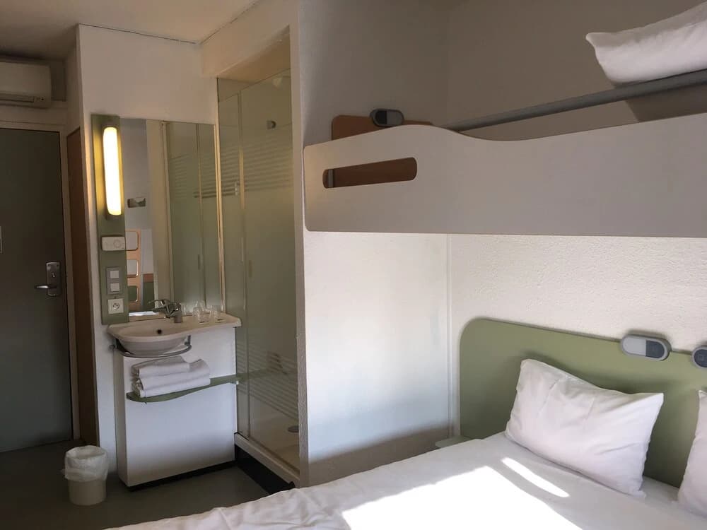 ibis budget Belfort Gare Bavilliers - Photo 2