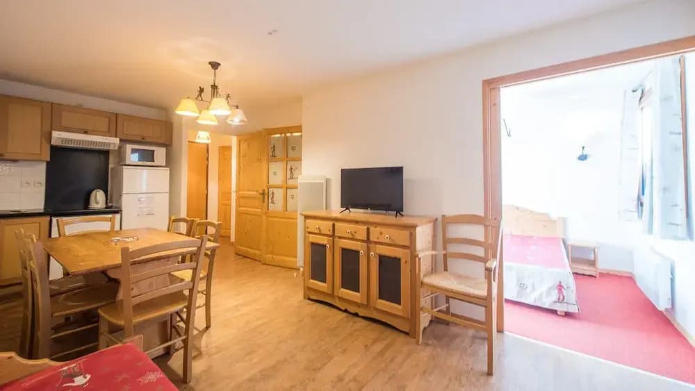 Apartment in Orcieres With Ski Slope Access - Miniature 6