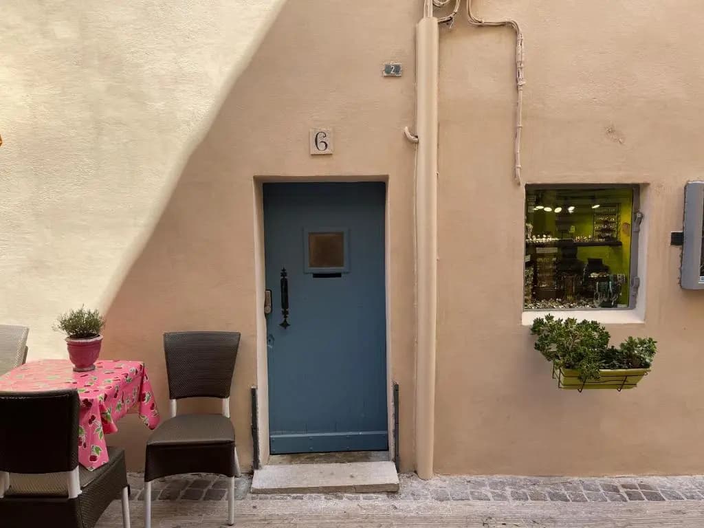 appartement cosy à 10 mètres du port de Cassis - Photo 1