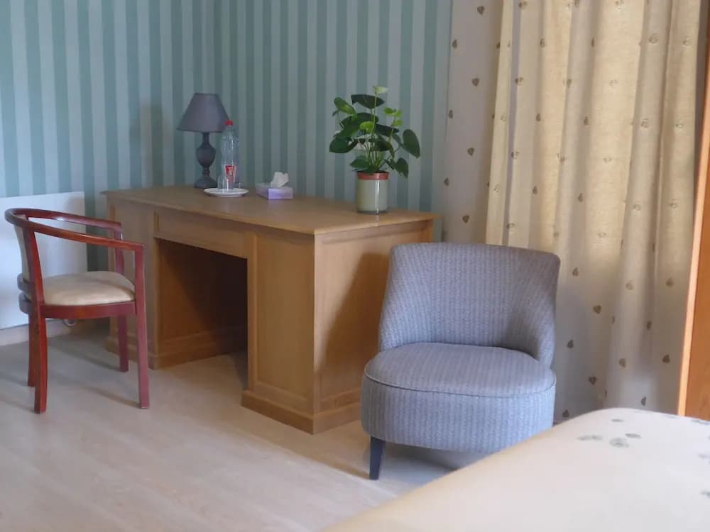 Maison de Luciné - Miniature 6