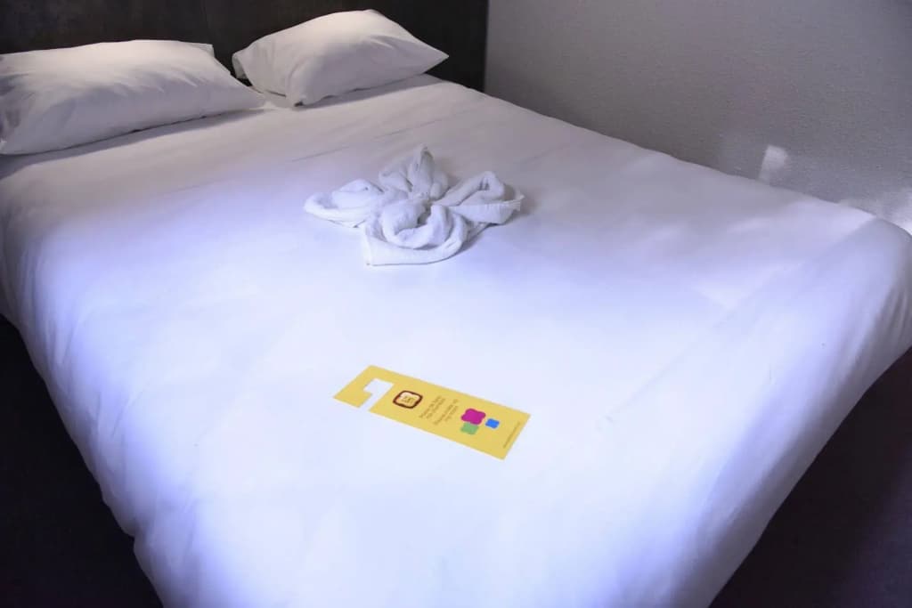 Cit'Hotel Saxotel Chalon-sur-Saône Nord - Photo 3