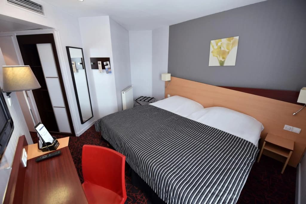 Hotel Kyriad Dijon - Gare - Photo 4
