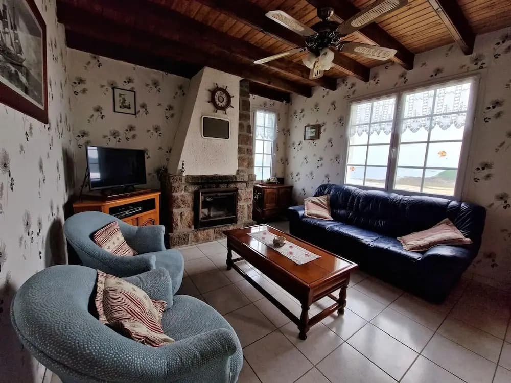 Holiday Home Locquirec With Stunning Sea View - Photo 3