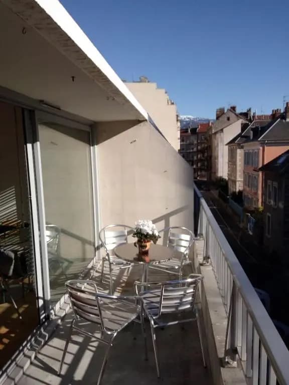 Appartement 2 pieces 40 m2, dans hyper centre, avec piscine au rez de chaussee - Miniature 7