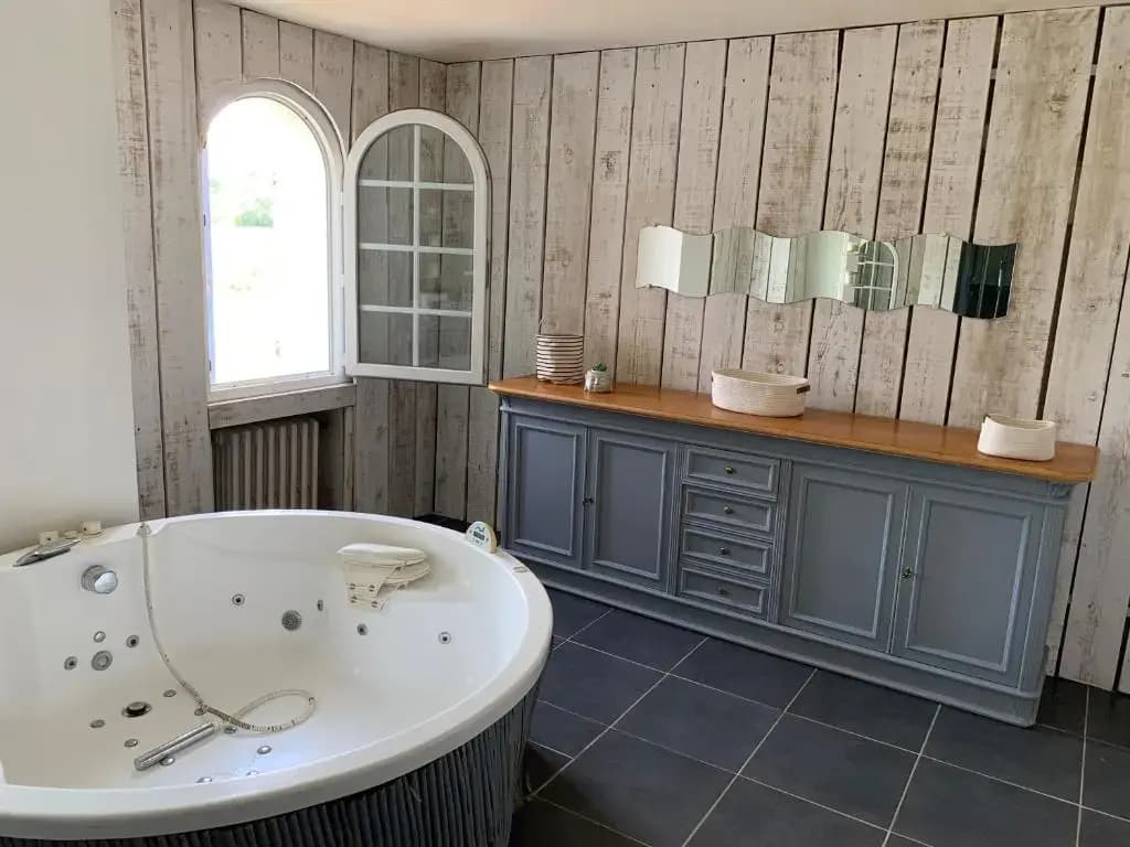 Superbe Bastide avec piscine - Miniature 8