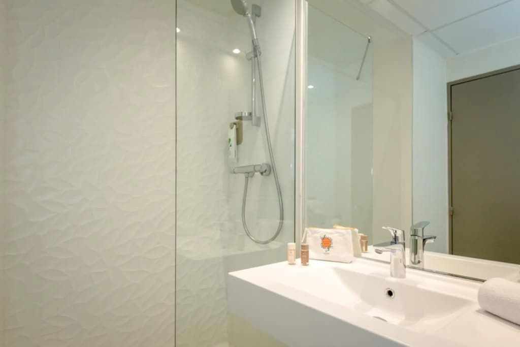 ibis Styles Cannes le Cannet - Miniature 8