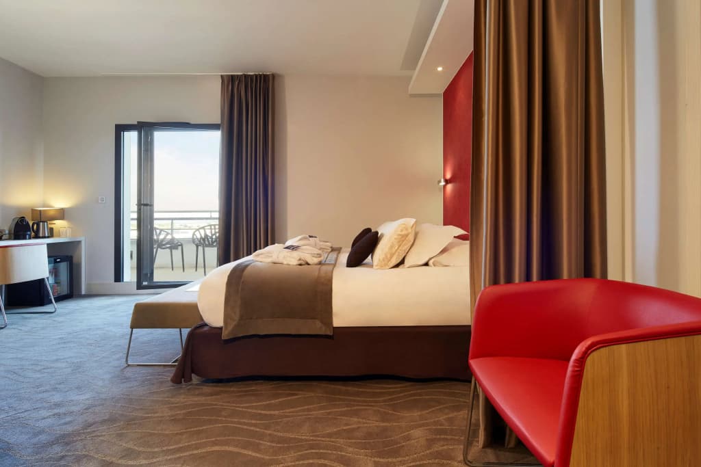 Kyriad Prestige Lyon Est - Saint Priest Eurexpo Hotel and Spa - Miniature 6