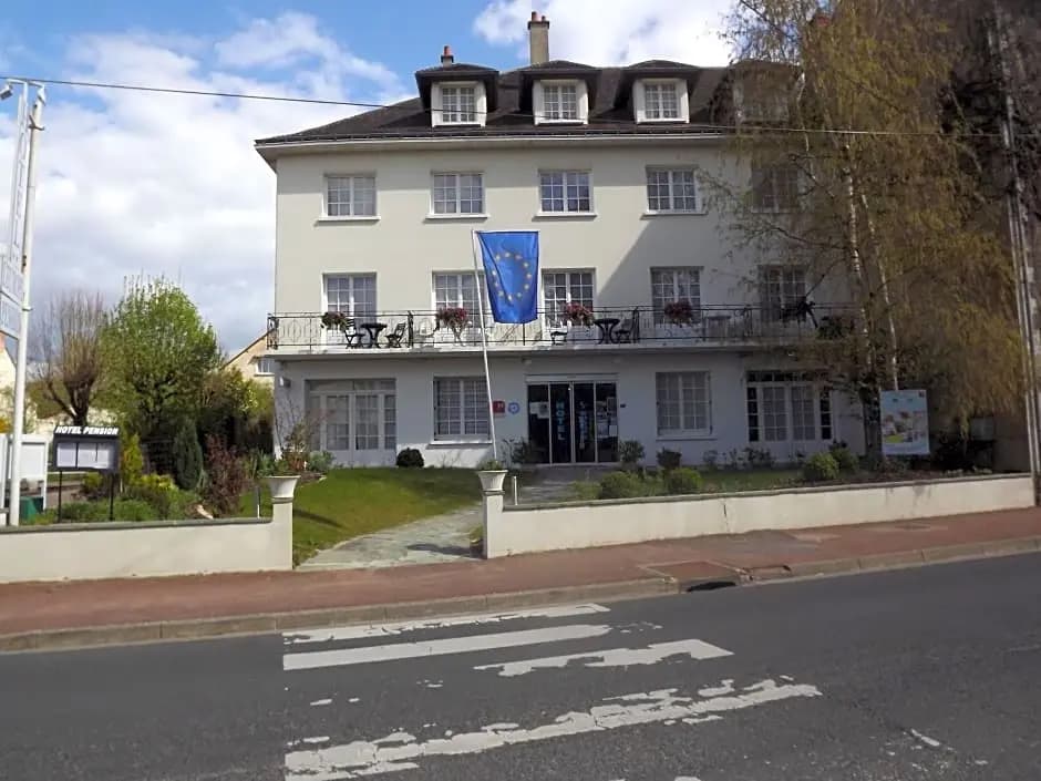 Hotel de L'Europe, La Roche-Posay - Photo 1