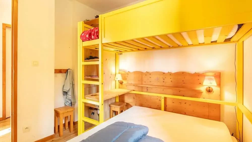 Mountain Escape for 4 Guests - Photo 2