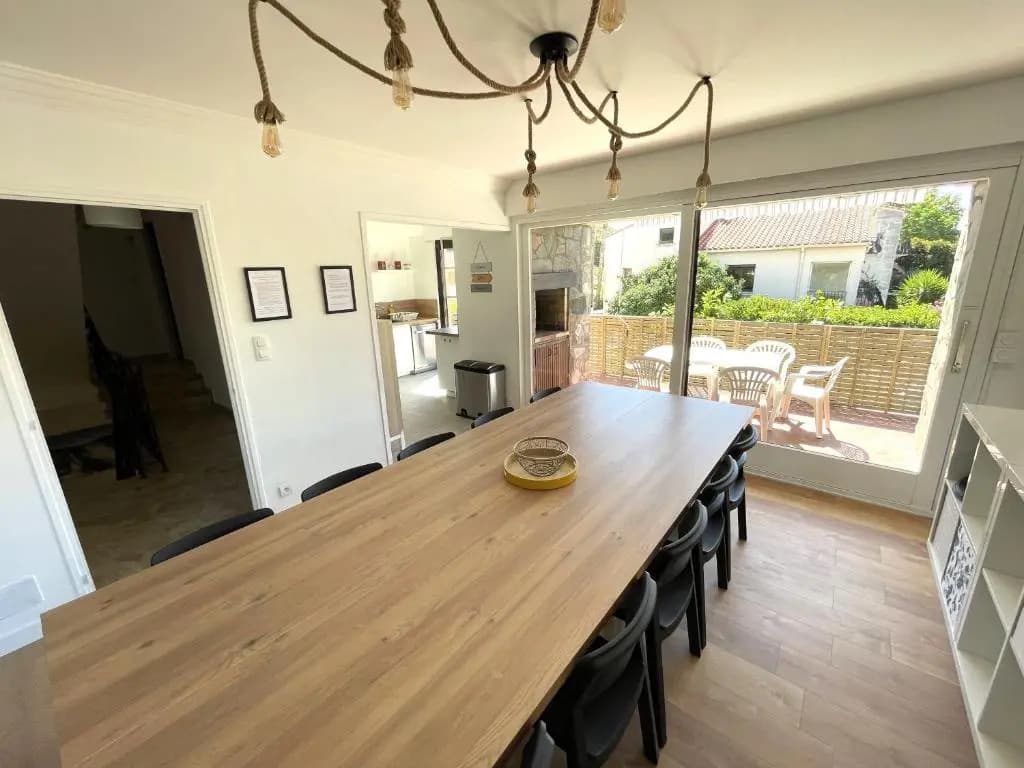 Appartement spacieux 4 chambres, jardin, proche centre-ville - Miniature 6