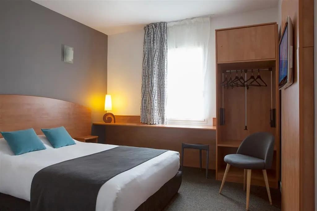 Brit Hotel Bressuire (formerly Plume Hotel) - Miniature 6