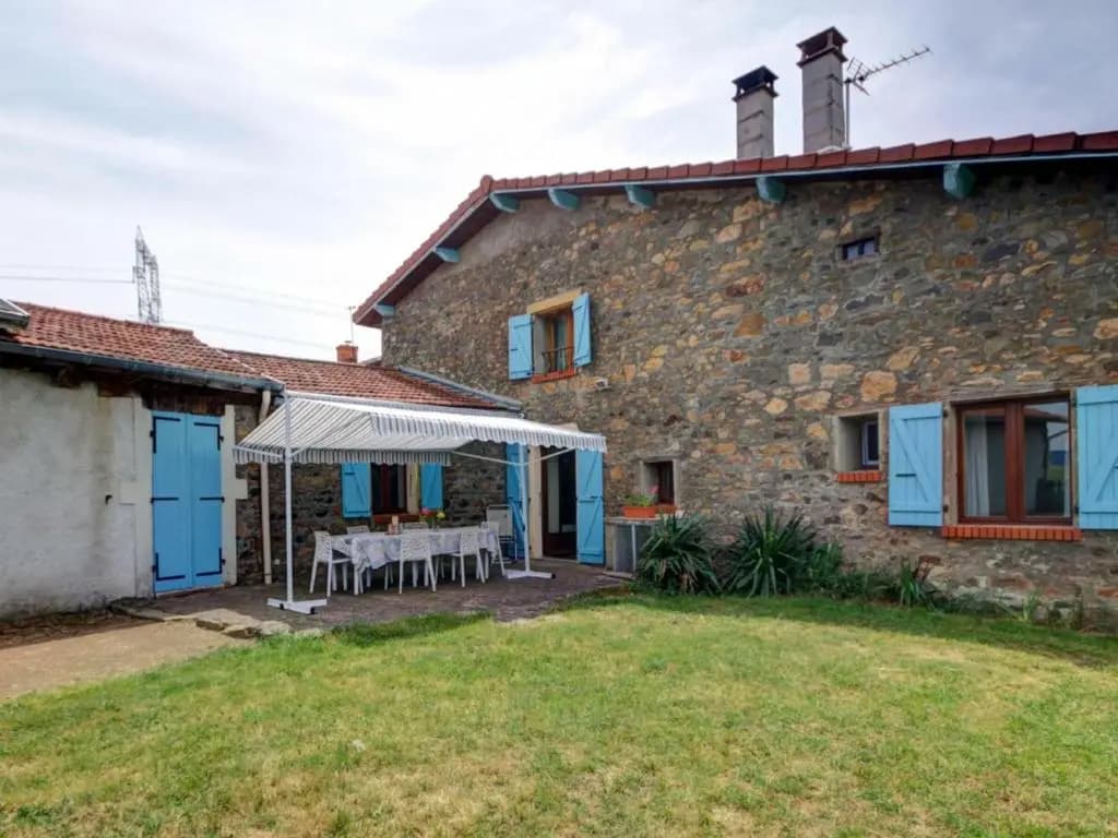 House Les vieilles cours - Photo 1