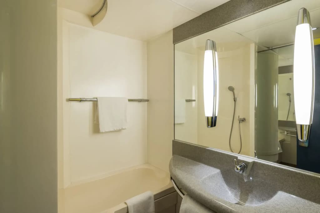 ibis Styles Lyon Bron Eurexpo - Photo 5