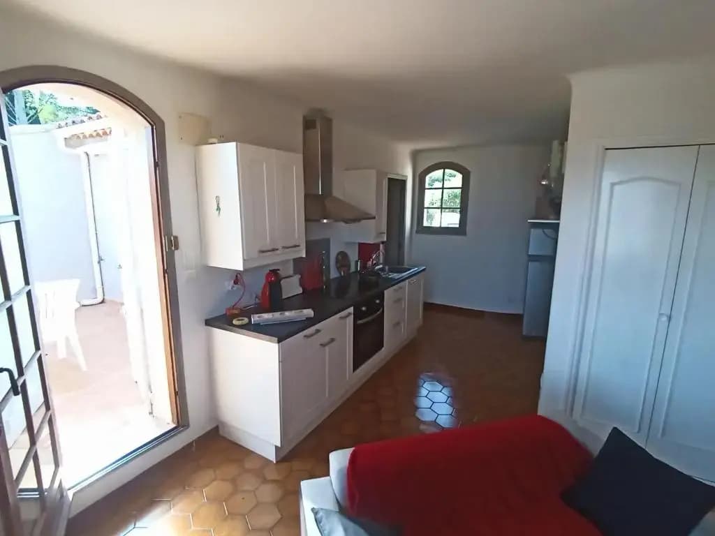 Haut de villa en duplex T2 avec terrasse vue rade - Photo 5